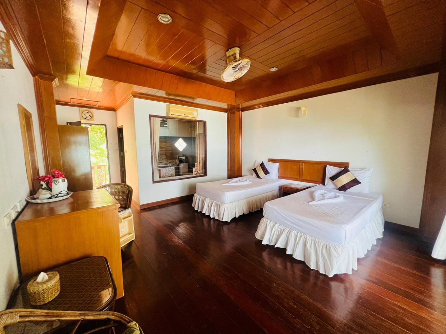 בוטל ביץ' Haad Khuad Resort מראה חיצוני תמונה