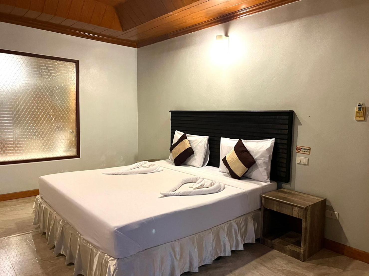 בוטל ביץ' Haad Khuad Resort מראה חיצוני תמונה