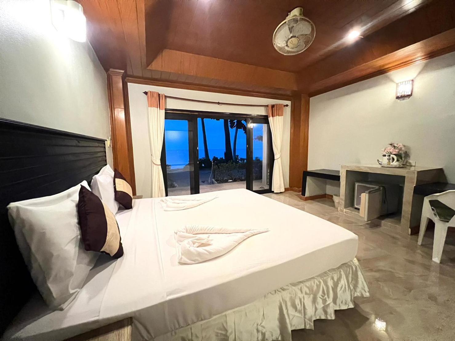 בוטל ביץ' Haad Khuad Resort מראה חיצוני תמונה