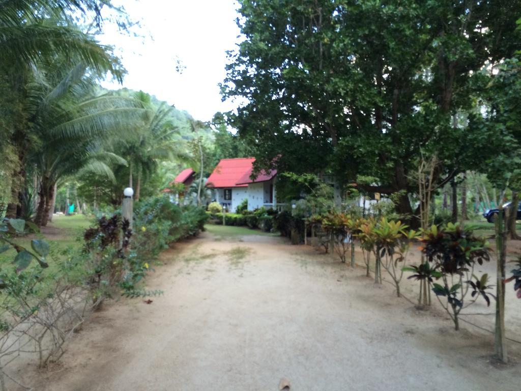 בוטל ביץ' Haad Khuad Resort מראה חיצוני תמונה
