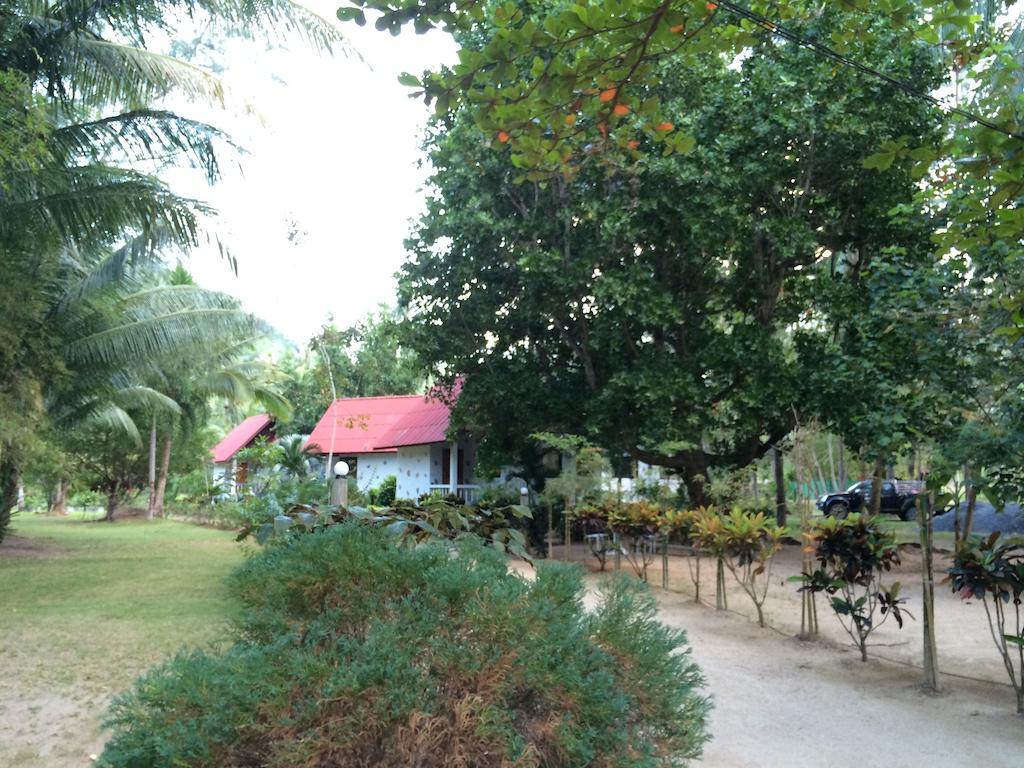 בוטל ביץ' Haad Khuad Resort מראה חיצוני תמונה